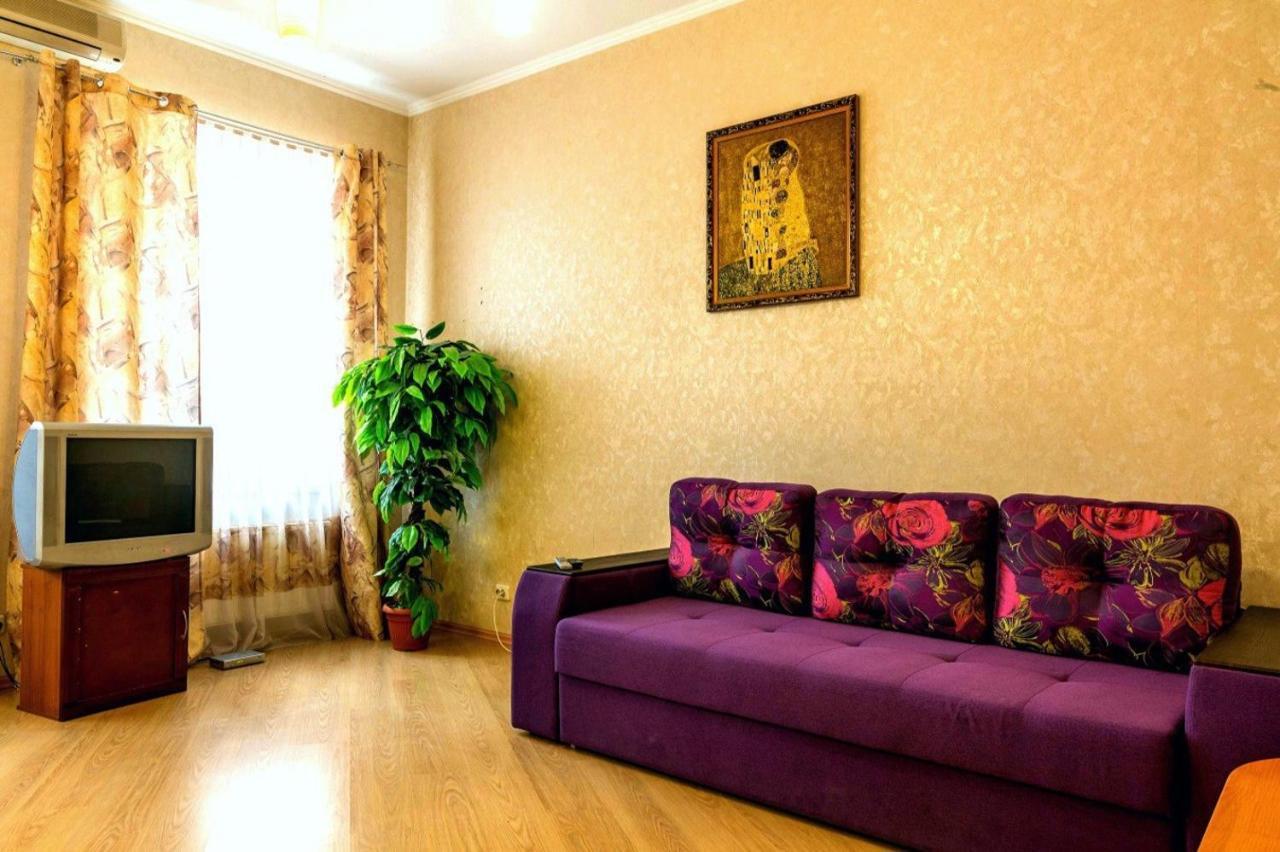 Large Apartment In The Center Dnipro Esterno foto